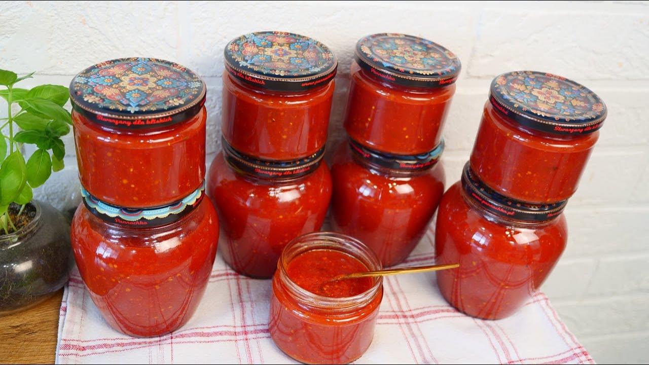 Рецепт смачного томатного соусу на зиму замість кетчупу