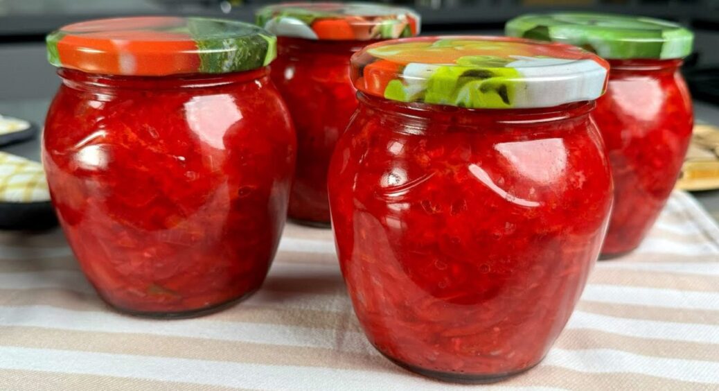 0,5 кг перцю і виходить ідеальна “заготовка” для борщу: варю гаряче на обід за 30 хвилин 