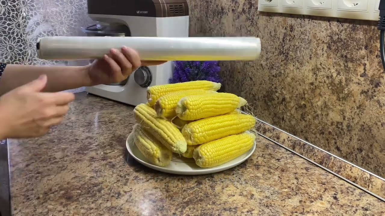 Експерти розповіли, як заморозити кукурудзу на зиму
