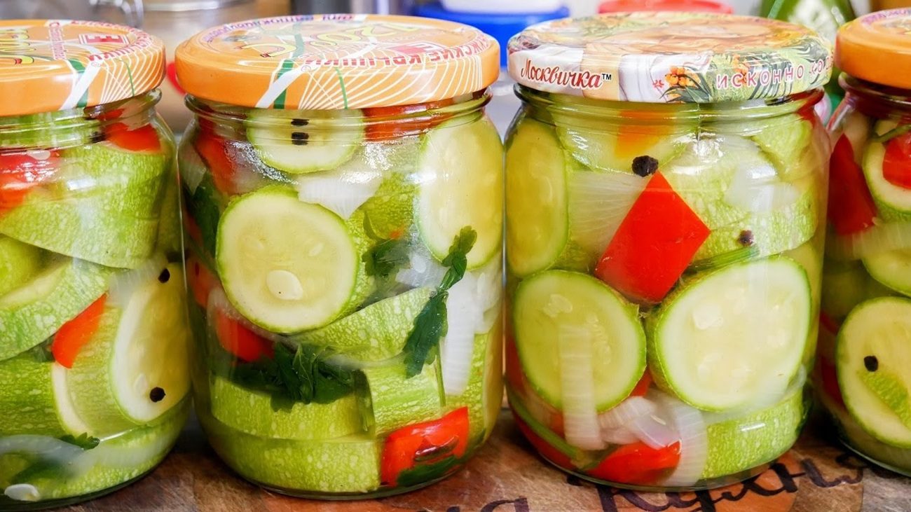 Рецепт дуже смачних і пряних кабачків на зиму по-угорськи