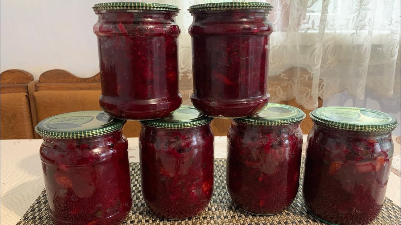 Рецепт найсмачнішої борщової заправки на зиму з 7 овочів