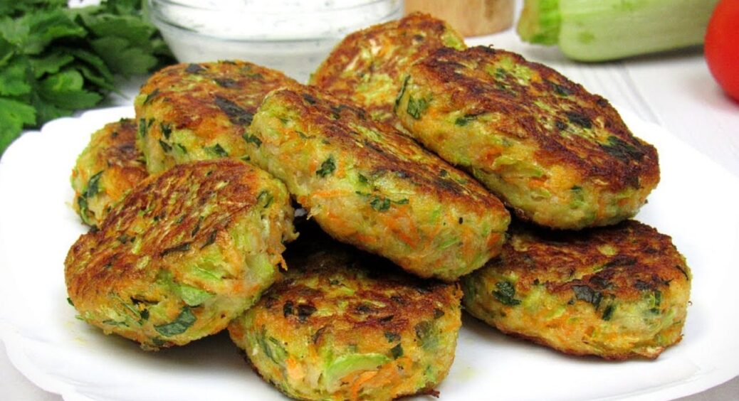 Люди добрі, телефон розривається! 2 кабачки — а котлет на все село. 1000 подяк отримала за них 