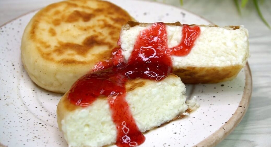 Не яйця і не манка: господині Тернопільщини додають у сирники ось цей несподіваний інгредієнт 