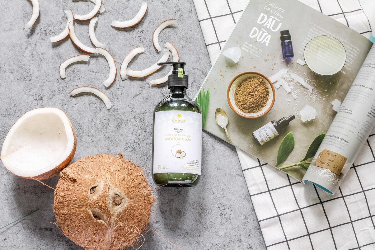 Господині із Закарпаття розповіли, чим помити підлогу замість соди