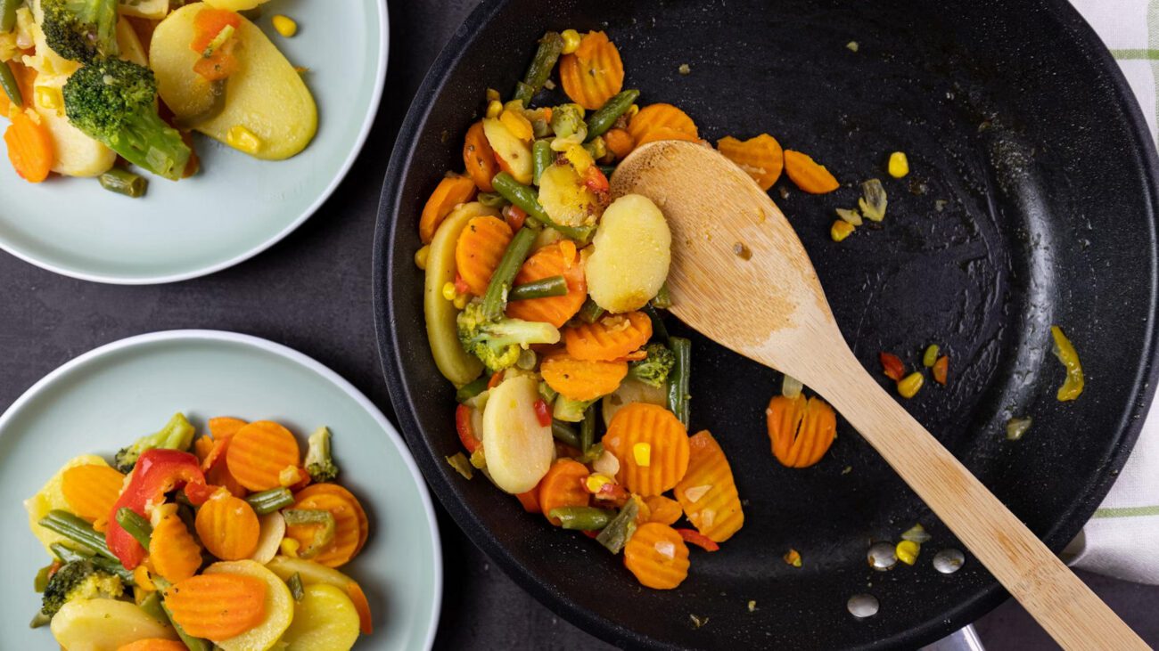 Кухарі назвали 3 продукти, які можна використовувати замість олії для смаження