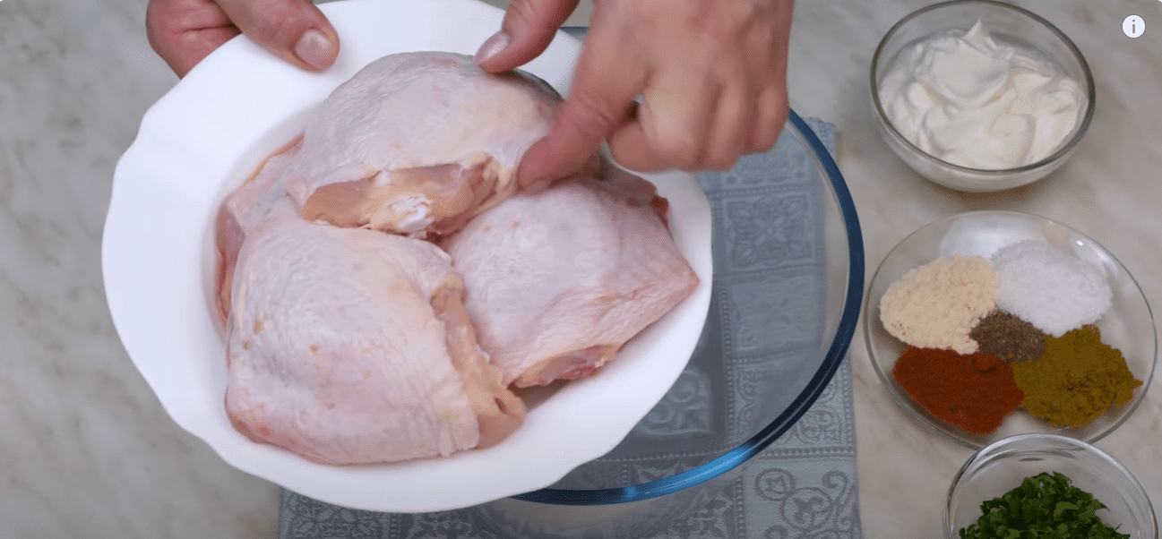 Кулінарка дала рецепт 3 маринадів для курки на будь-який смак