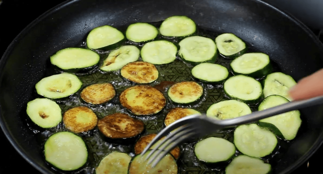 Кулінарка розповіла, як готують кабачки у сонячній Італії: рецепт