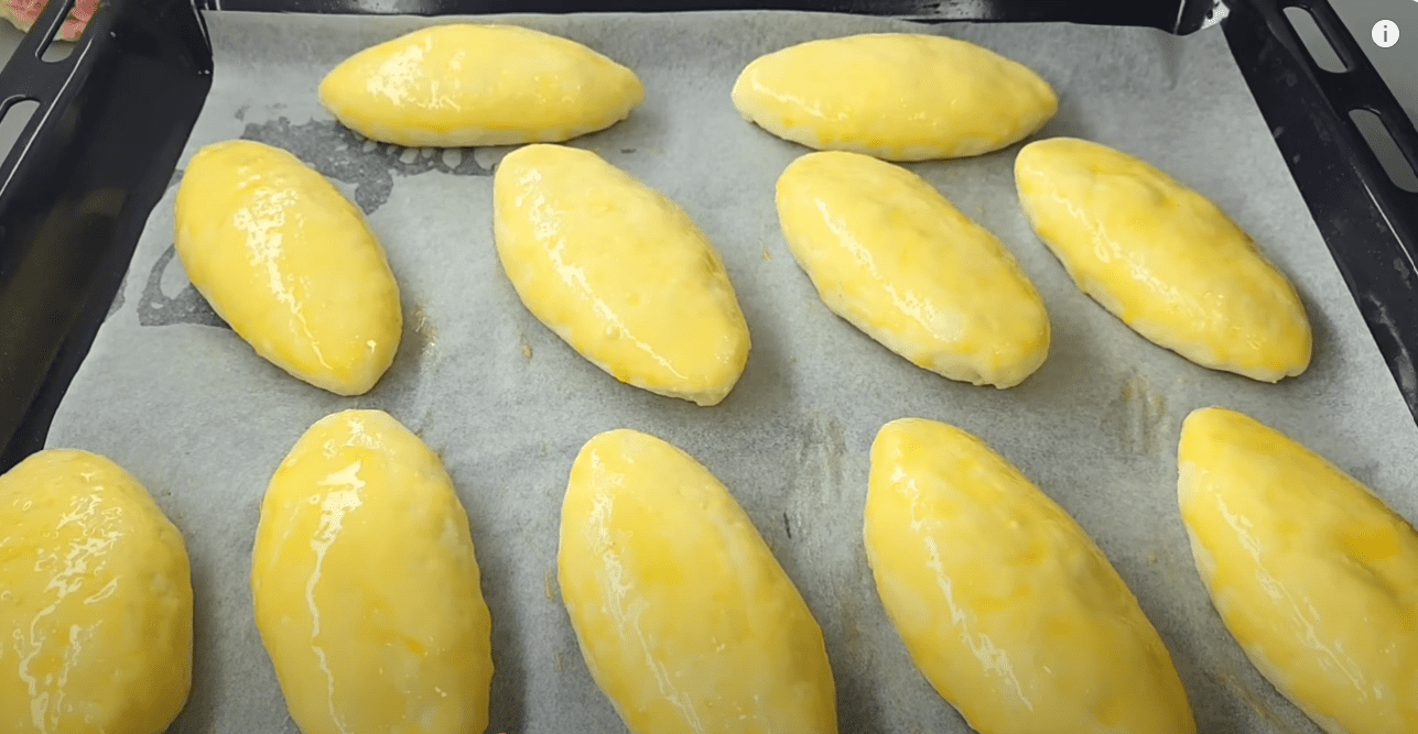 Кулінарка дала рецепт пиріжків, який був дуже популярний у 60-х роках