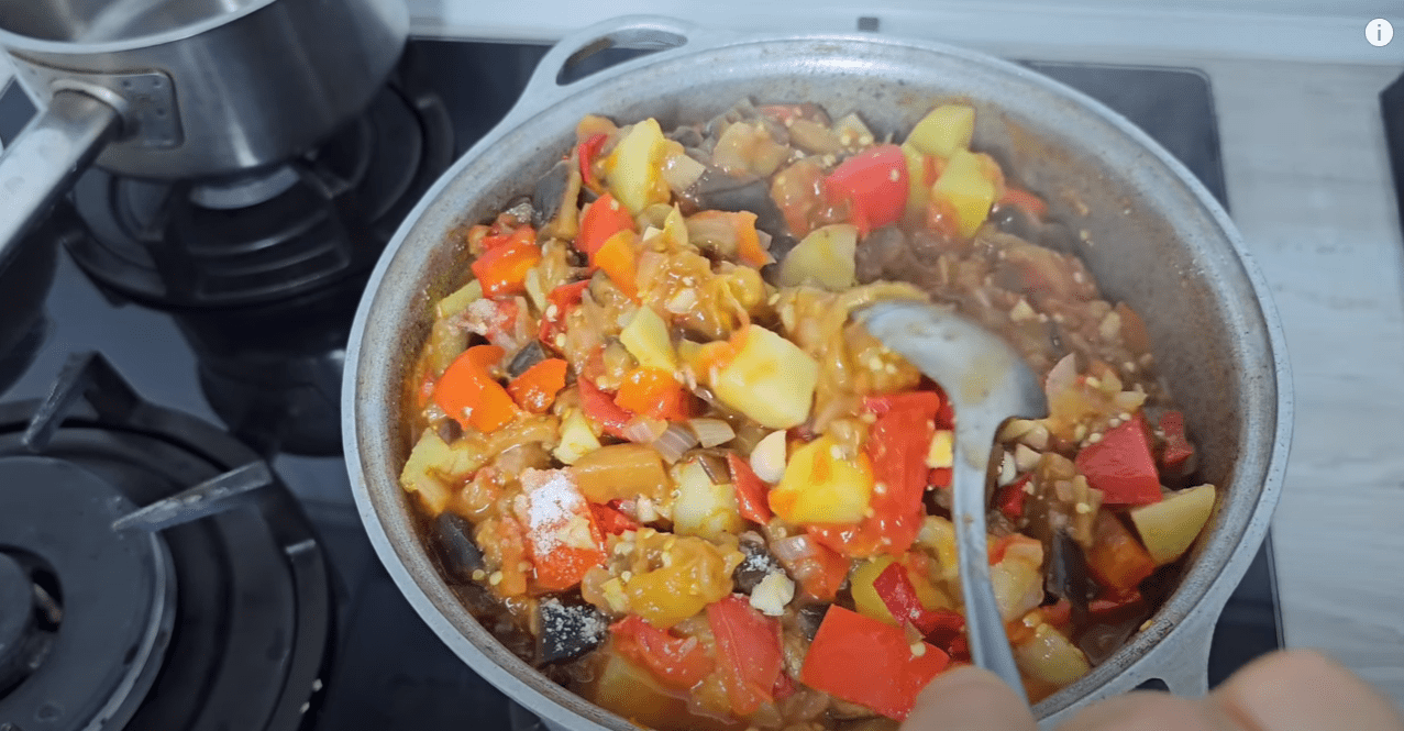 Кулінарка дала рецет найсмачнішої страви з баклажанів