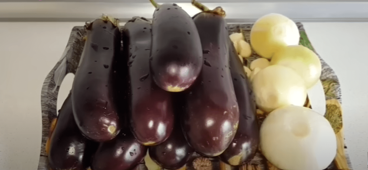 Кулінарка розповіла оригінальний спосіб приготування баклажанів як шашлик