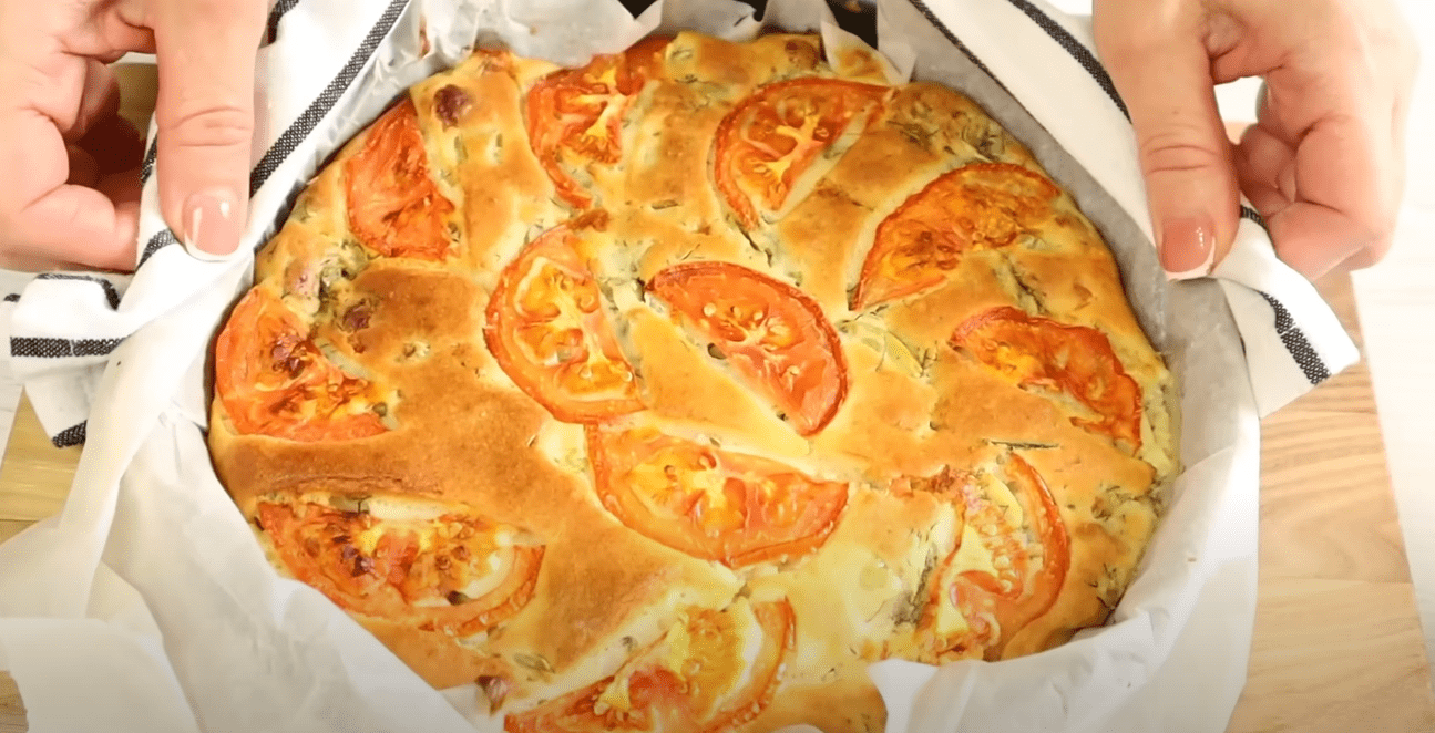 Кулінарка дала новий оригінальний рецепт кабачкового пирога