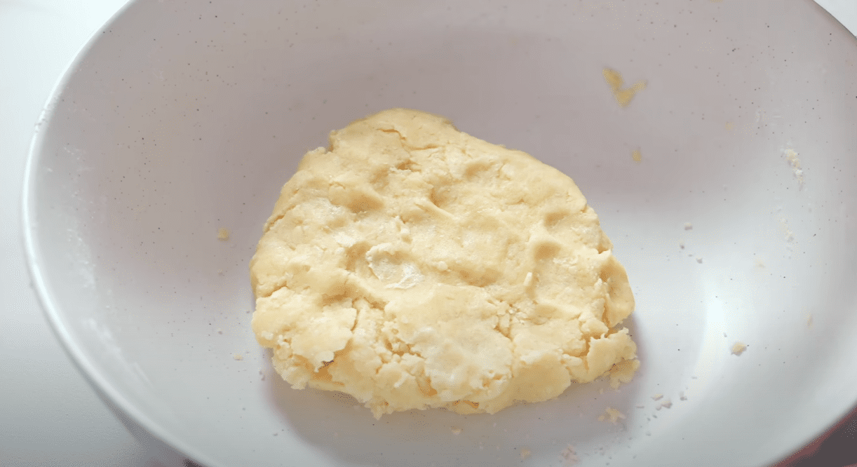 Кулінарка дала рецепт пирога з ягодами та фруктами