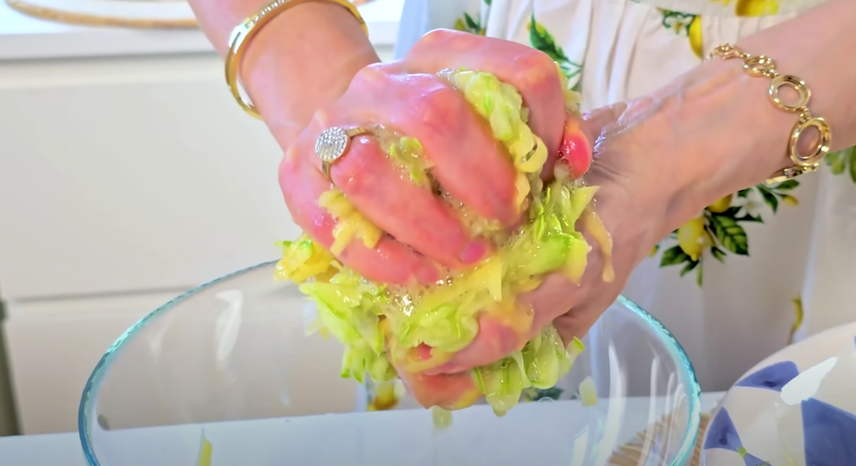 Кулінарка дала оригінальний рецепт із кабачками та картоплею