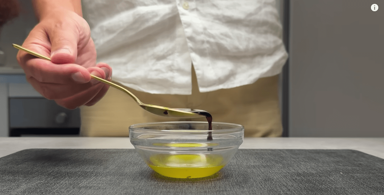 Кулінар дав рецепт салату з баклажанів, який приносить ресторанам мільйони