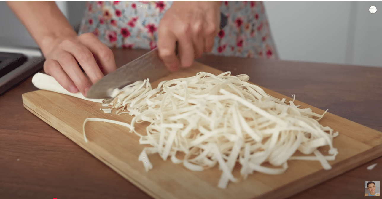 Кулінарка розповіла, що можна приготувати на сніданок замість яєчні та омлету