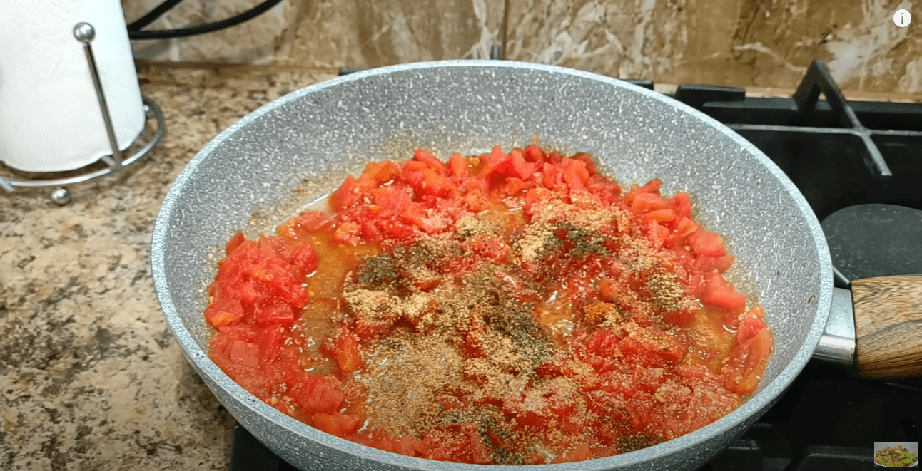 Кулінари дали рецепт соусу з солодкого перцю, про який ходять легенди