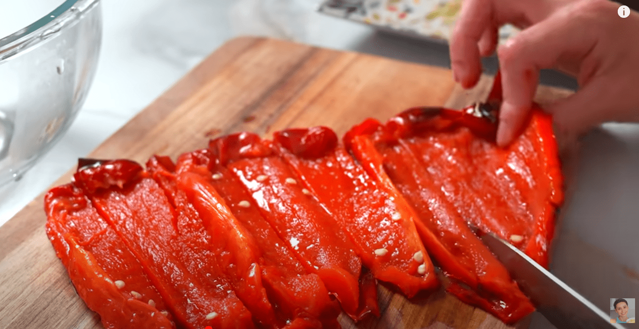 Кулінарка дала рецепт самого ходового салату з баклажанів та перців