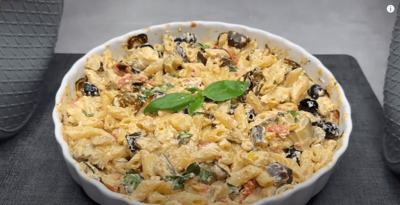 Кулінарка знайшла рецепт справжньої середземноморської пасти з баклажанами