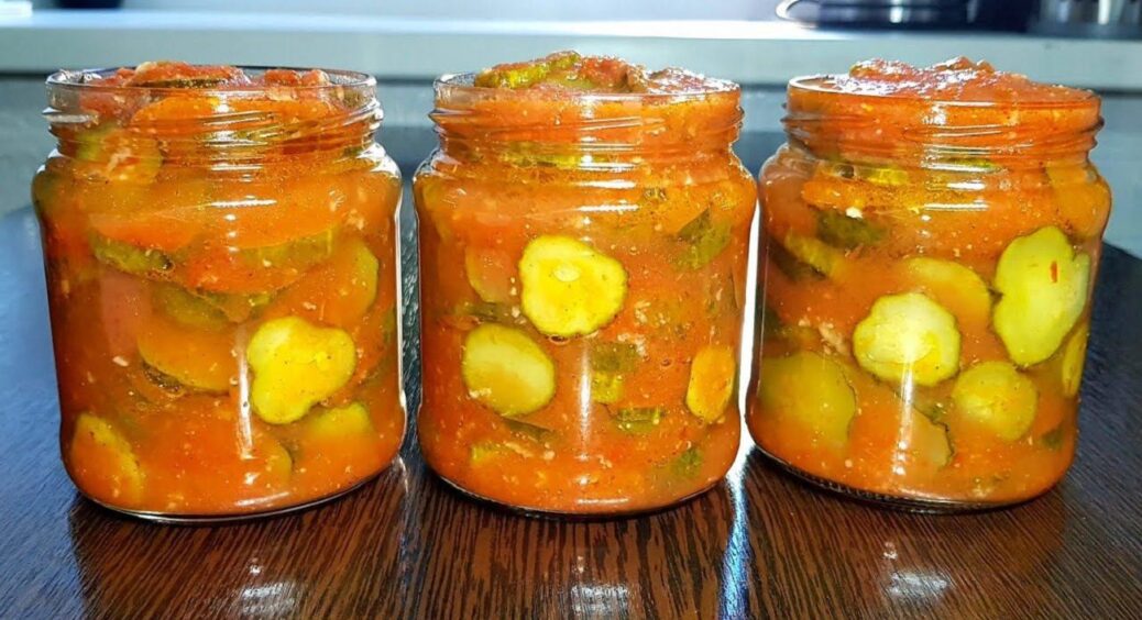 Мариновані огірки по-грузинськи — моя слабкість: 20 років консервую саме за цим рецептом 