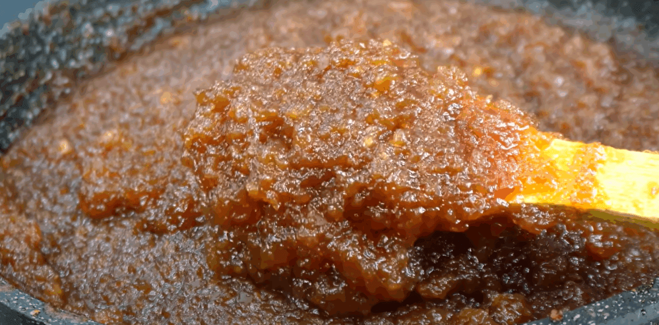 Експерти розповіли, як приготувати густе і смачне яблучне повидло у духовці