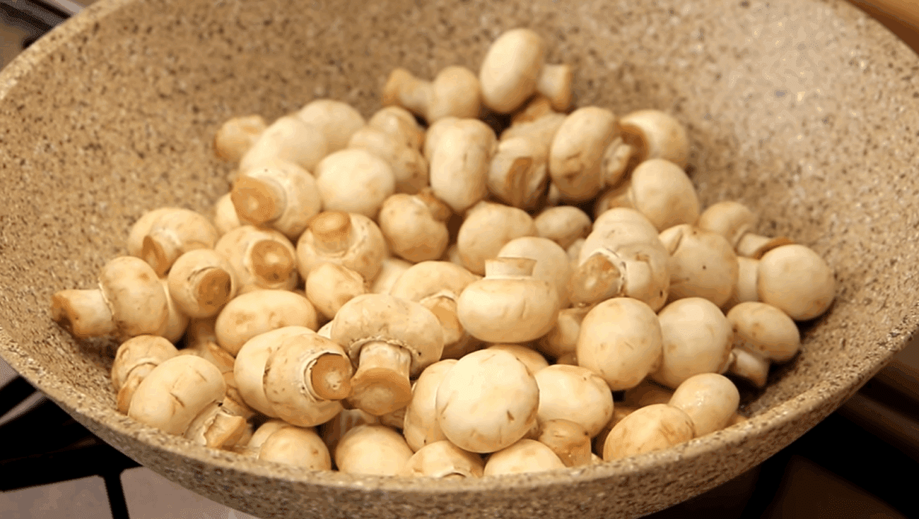 Кулінари розповіли, як приготувати печериці смачніші за м'ясо