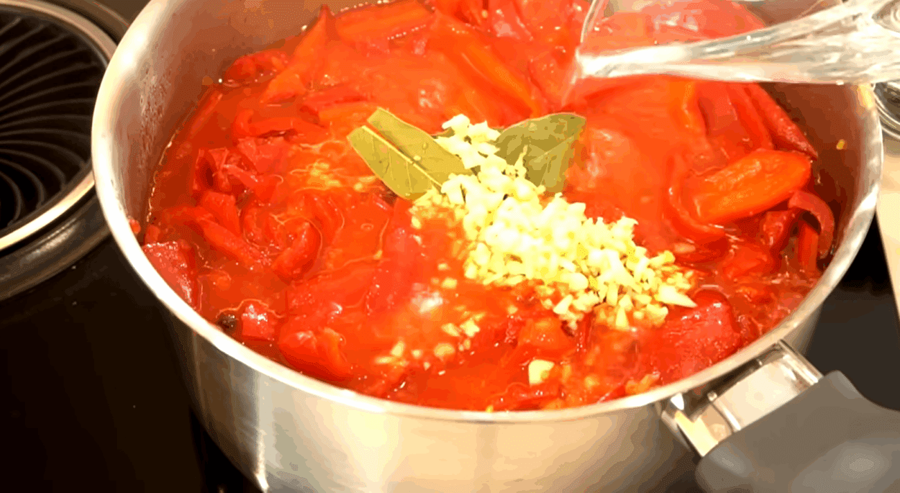 Рецепт смачного і соковитого лечо з болгарського перцю на зиму