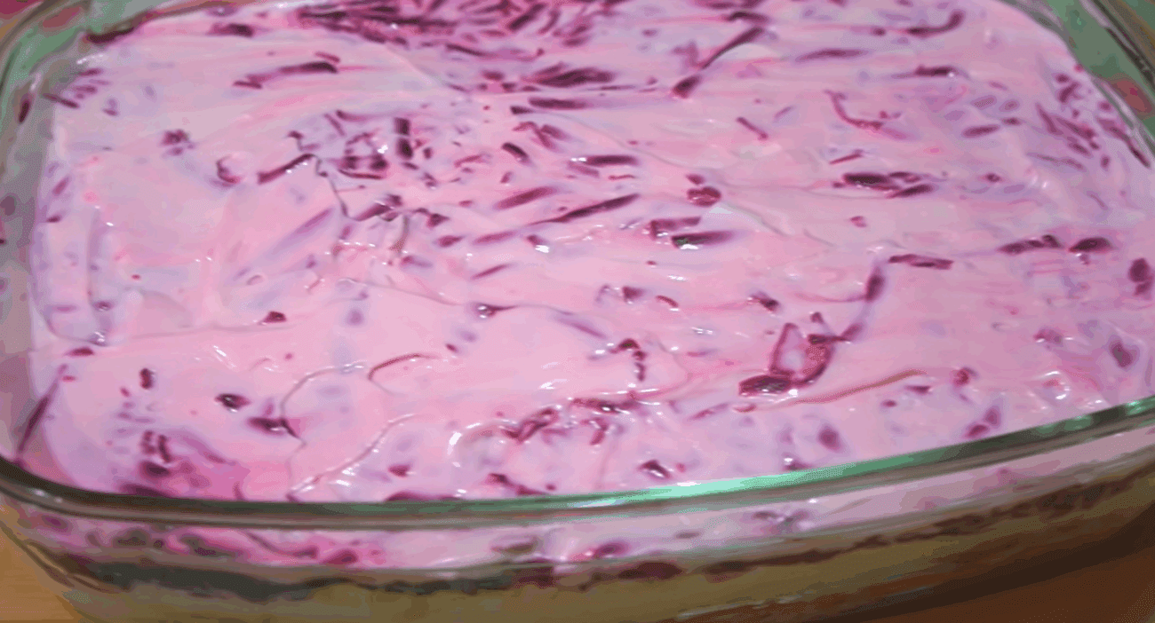 Рецепт ніжного та смачного салату зі шпротами і буряком