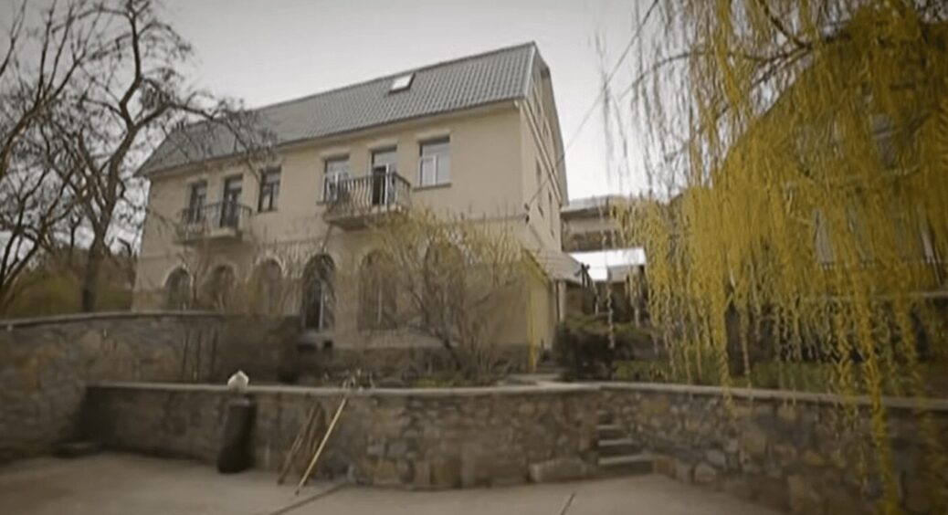 Кому дістався розкішний триповерховий маєток Ніни Матвієнко? Ось хто там живе після її смерті 