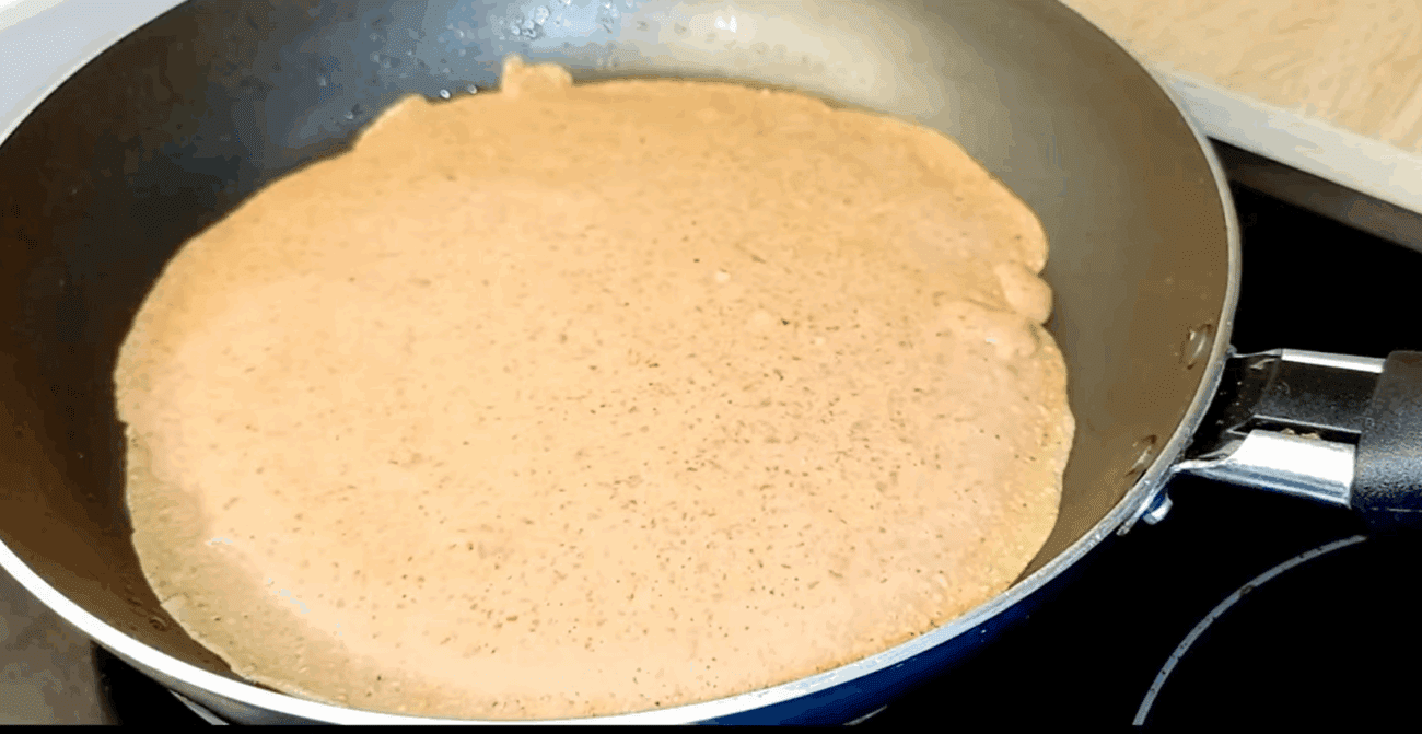 Кулінрари розповіли, як приготувати смачний печінковий торт по-новому 