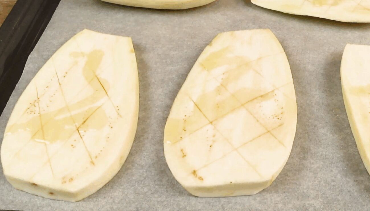 Кулінари розповіли, як приготувати ніжну і смачну намазку з баклажанів