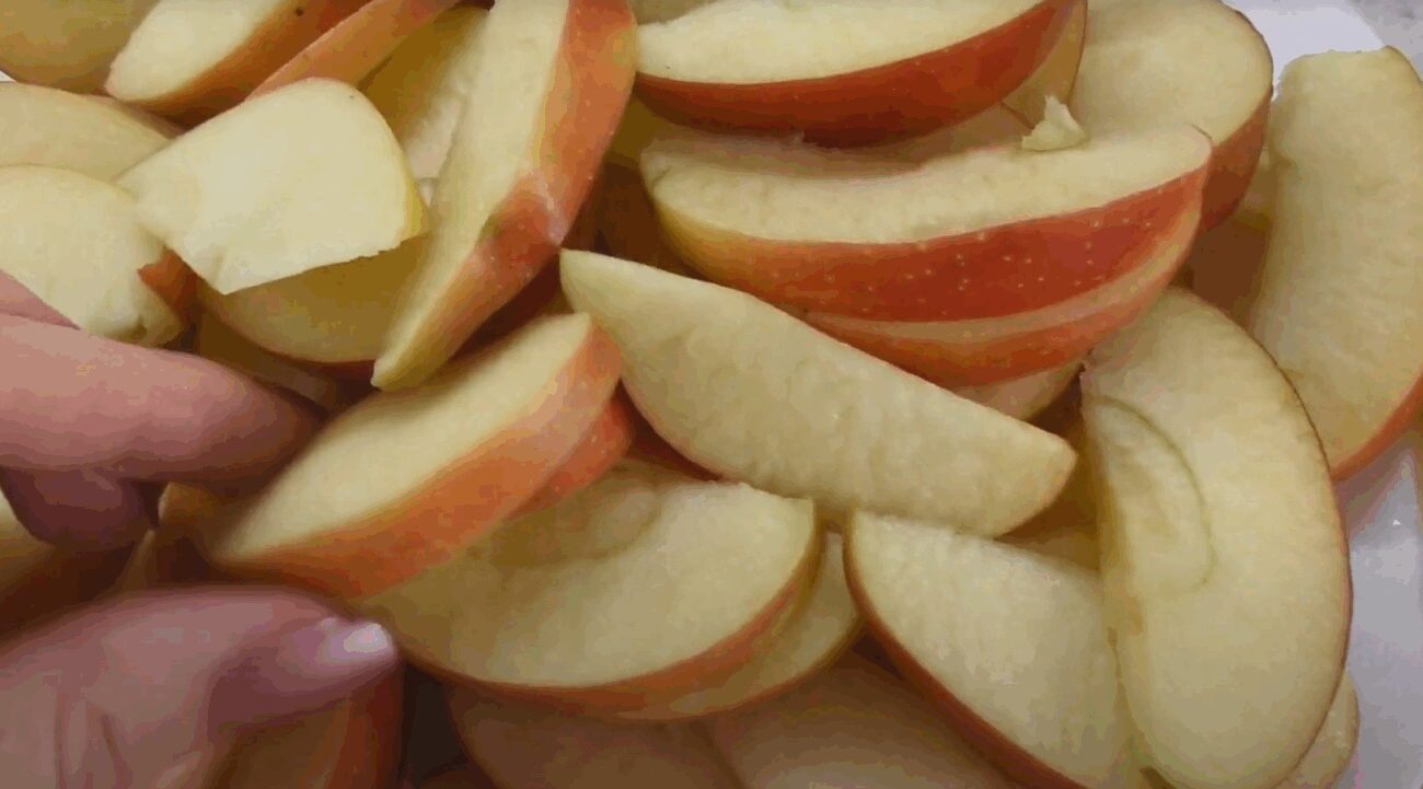 Рецепт смачного і ароматного яблучного варення Золотий нектар