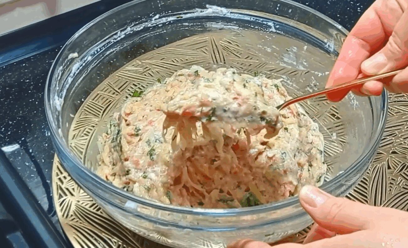 Рецепт смачних і ситних дерунів з курячим фаршем