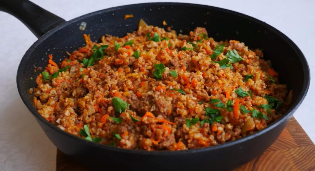 Напрочуд економно та дуже смачно: сучасні господині готують гречку тільки по-панськи 