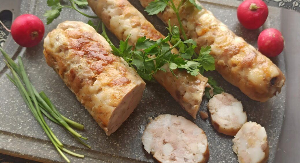 1 рецепт домашньої ковбаси, який побив усі рекорди за простотою приготування: без “кишок” 