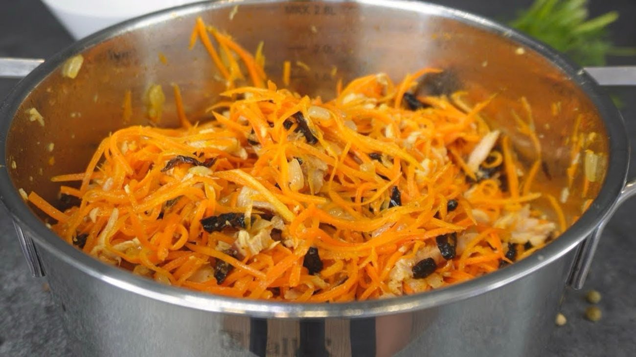 Кулінари розповіли, як приготувати смачний і корисний салат з моркви