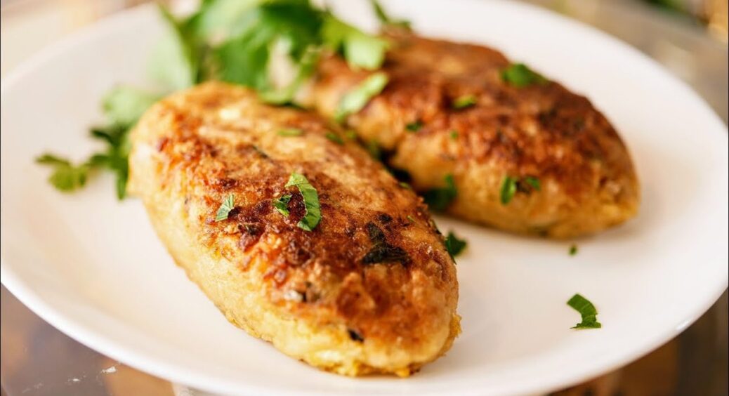 Ніколи не додаю до котлет це, бо вийде “Бог знає що”: 1 помилка, якої не допускають на Волині 