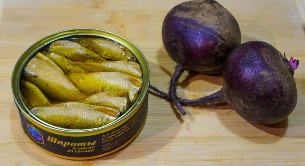 Беру 2 буряка, банку шпротів і готую геніальний салат! Смачний рецепт на кожен день 