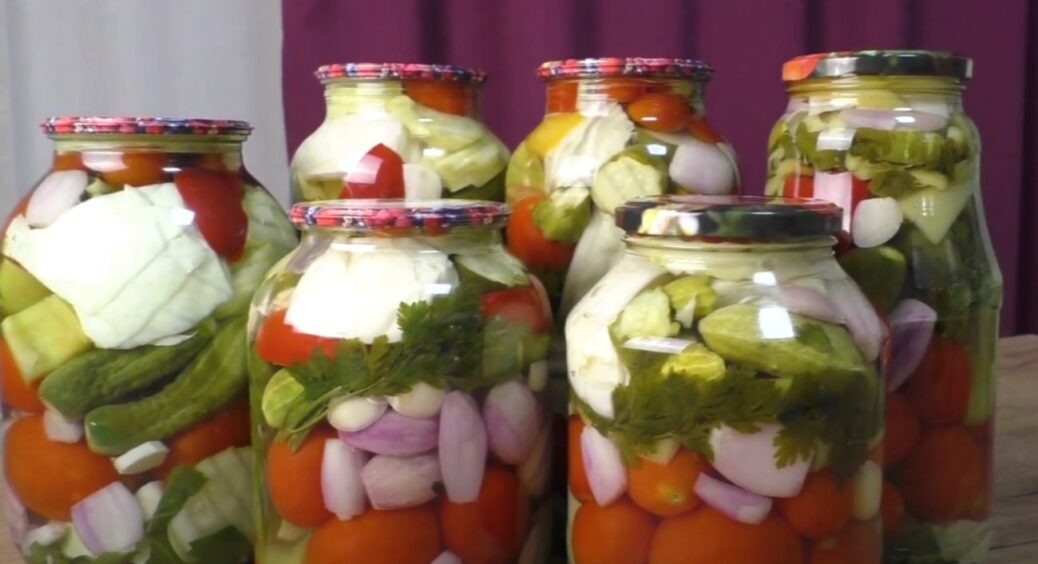 10 продуктів, які найчастіше маринують українці восени: статистика 2025 + секретний рецепт 