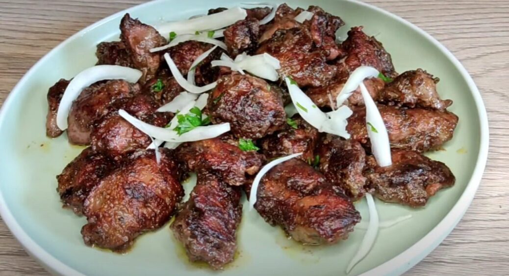 Завжди готую, коли у мене є 15 хвилин вільного часу: куряча печінка як шашлик – ви таке чули? 