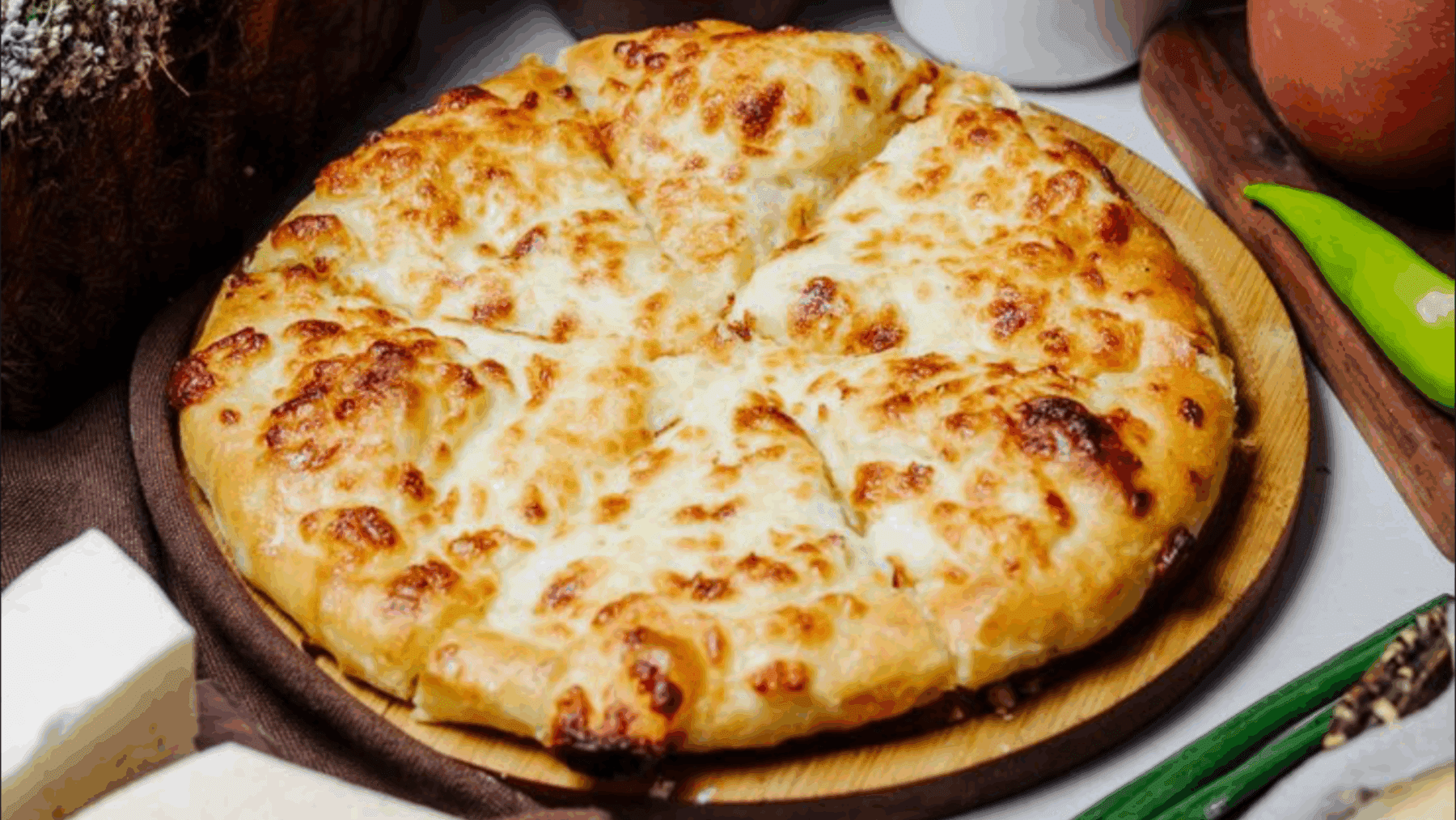 Кулінари поділились смачним рецептом хачапурі з картоплі – без тіста