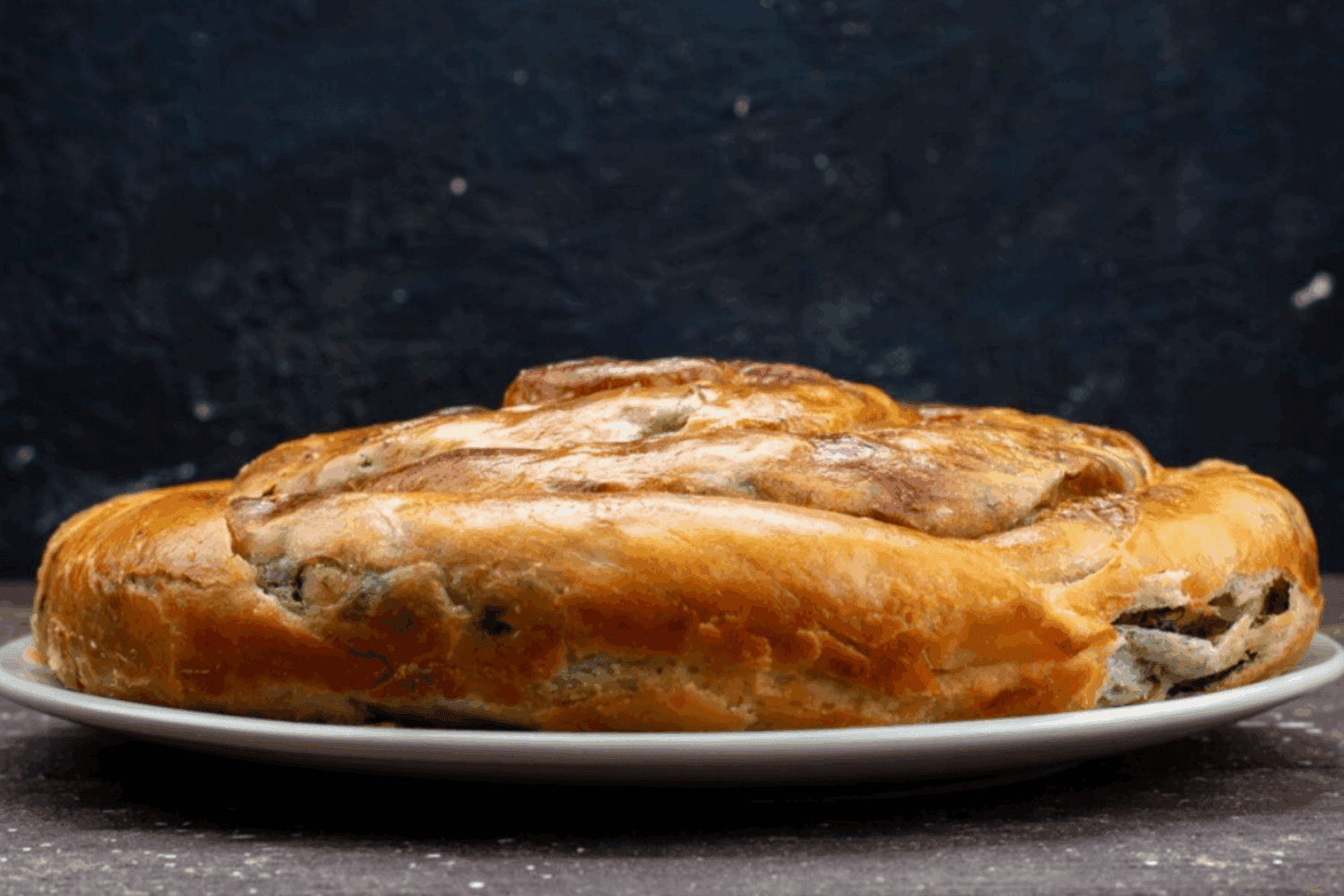 Кулінари поділились рецептом пирога з грибами нашвидкуруч Кулінари поділились рецептом пирога з грибами нашвидкуруч