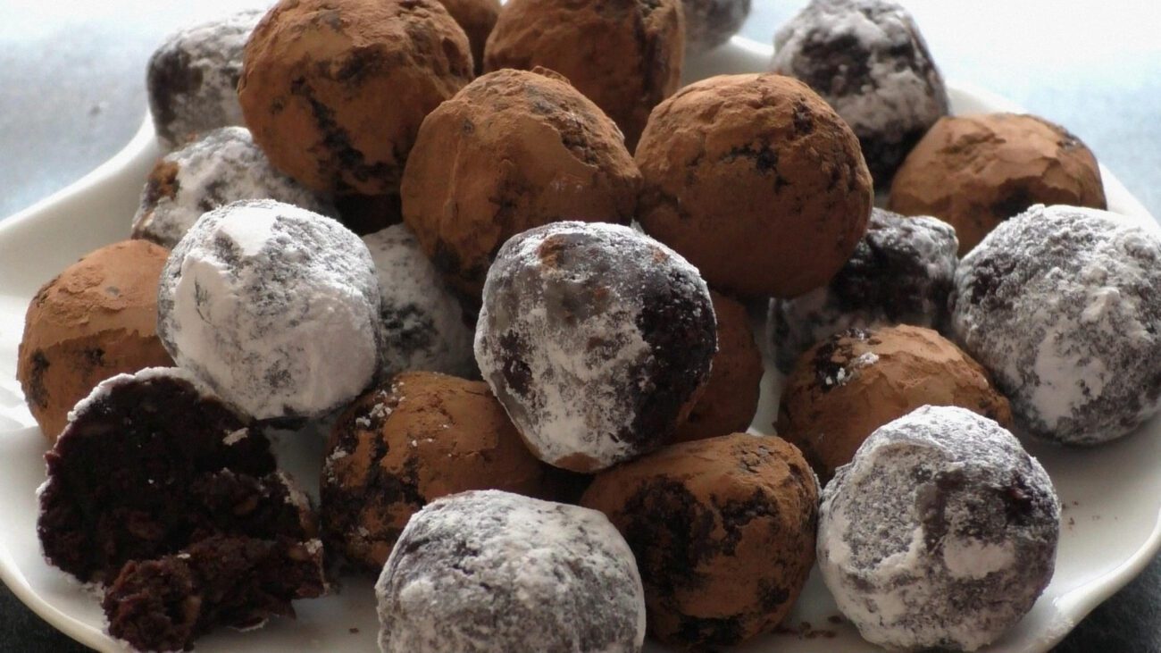 Кулінари показали, як приготувати цукерки з хліба