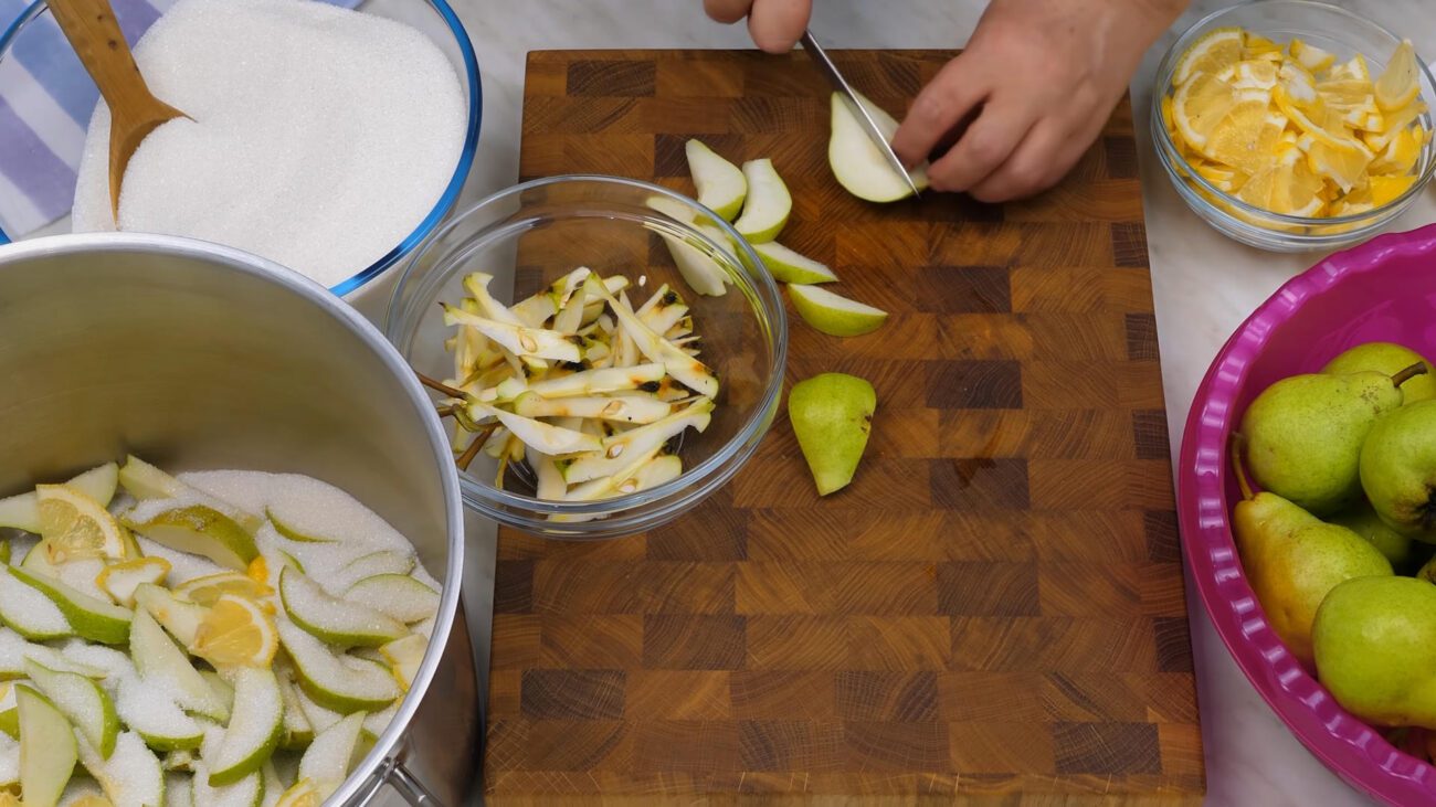 Рецепт грушевого варення з лимоном та гвоздикою