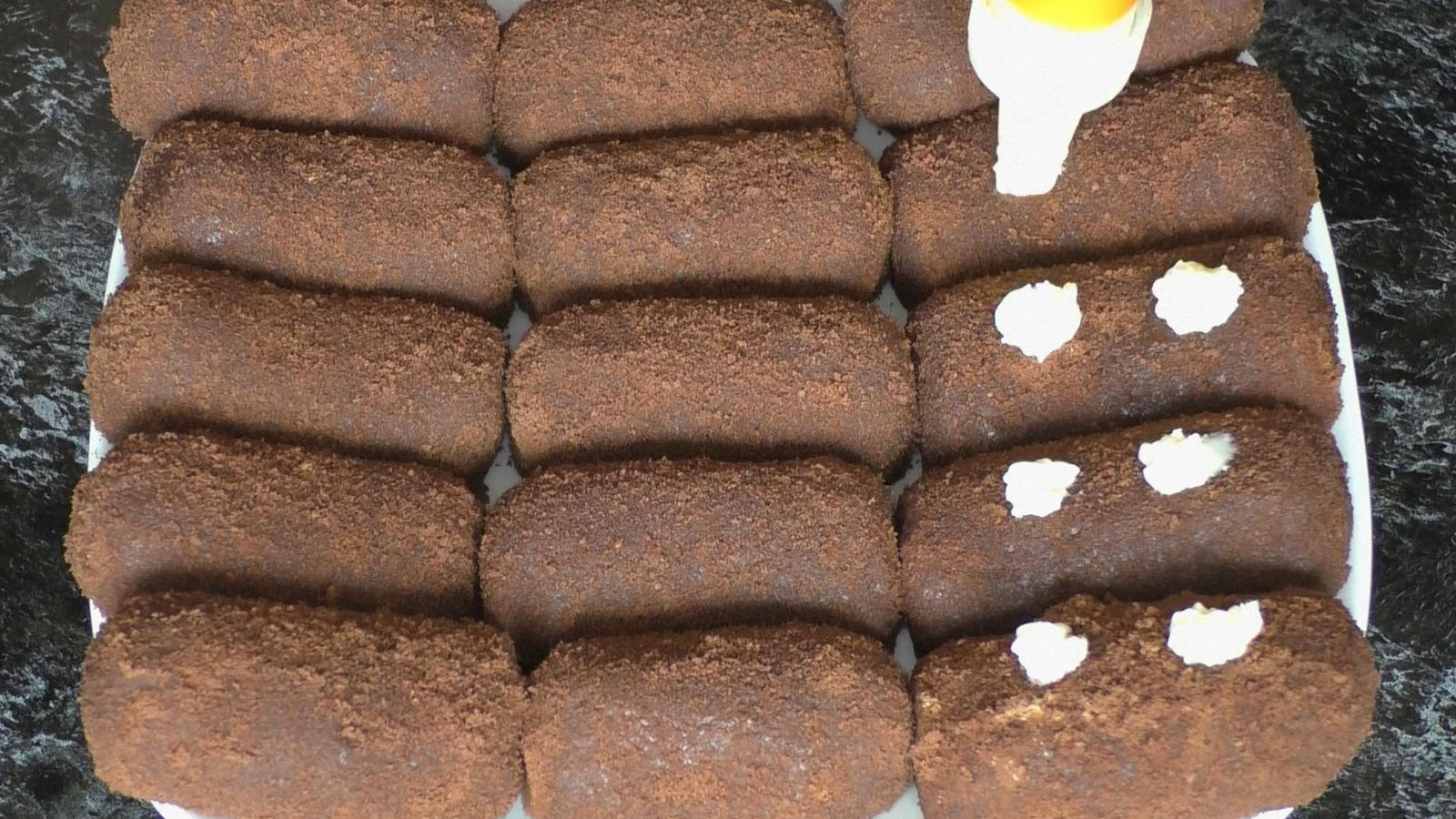 Кондитери показали класичний рецепт тістечка картопля