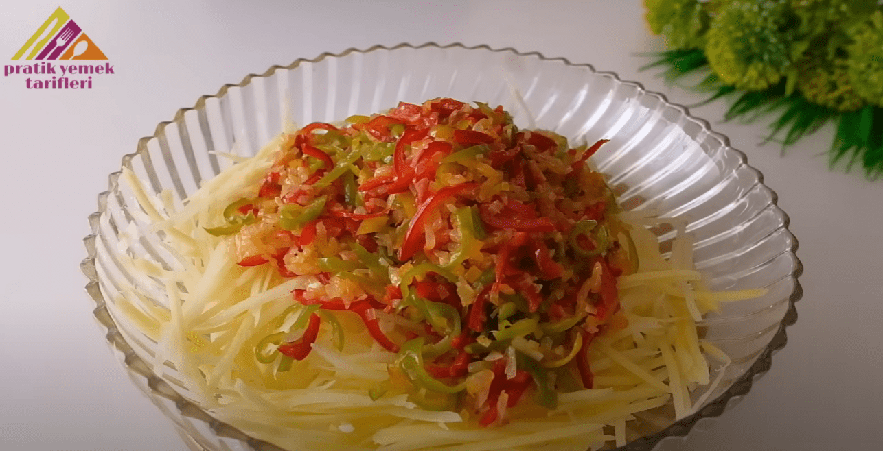 Кулінарка розповіла, що можна приготувати з 3 картоплин