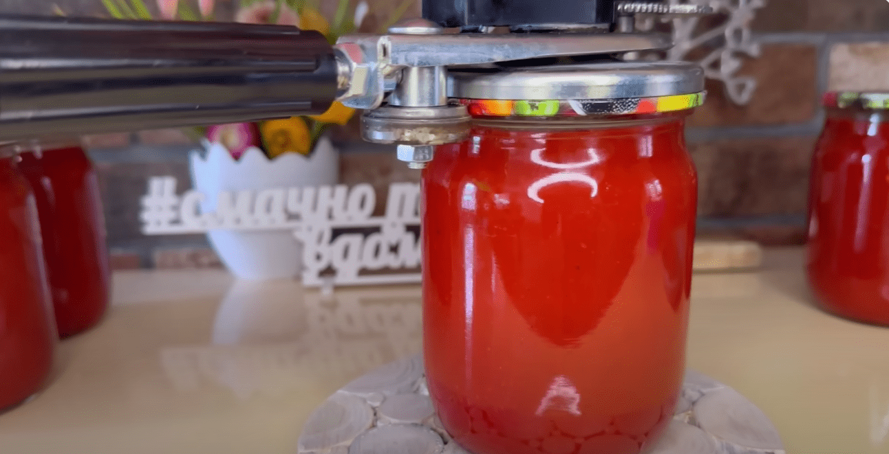 Кулінарі розповіли, як приготувати домашній кетчуп