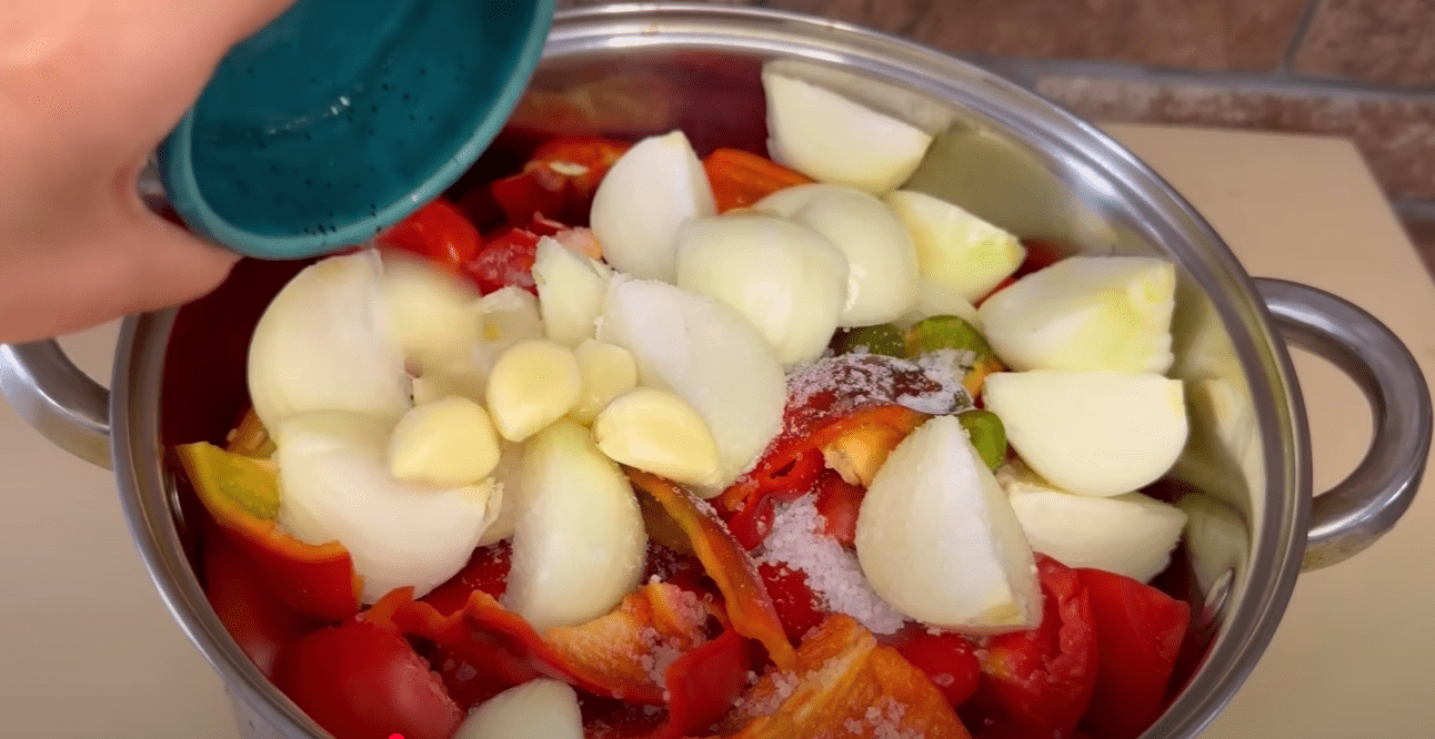 Кулінарі розповіли, як приготувати домашній кетчуп