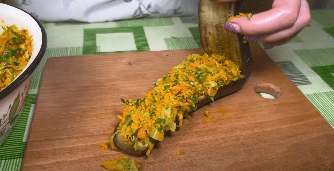 Кулінарка розповіла, як роблять квашені баклажани на півдні України