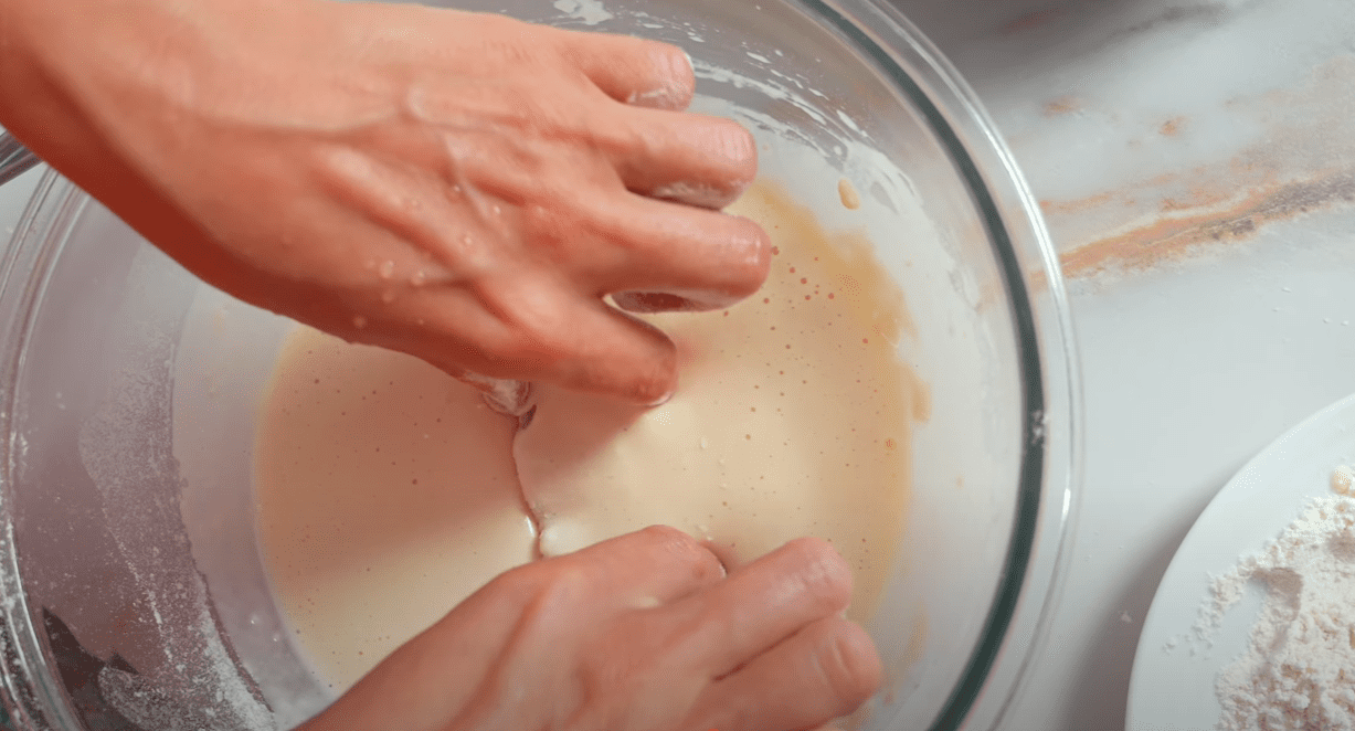 Кулінарка розповіла, як смачно та швидко приготувати рибу у клярі