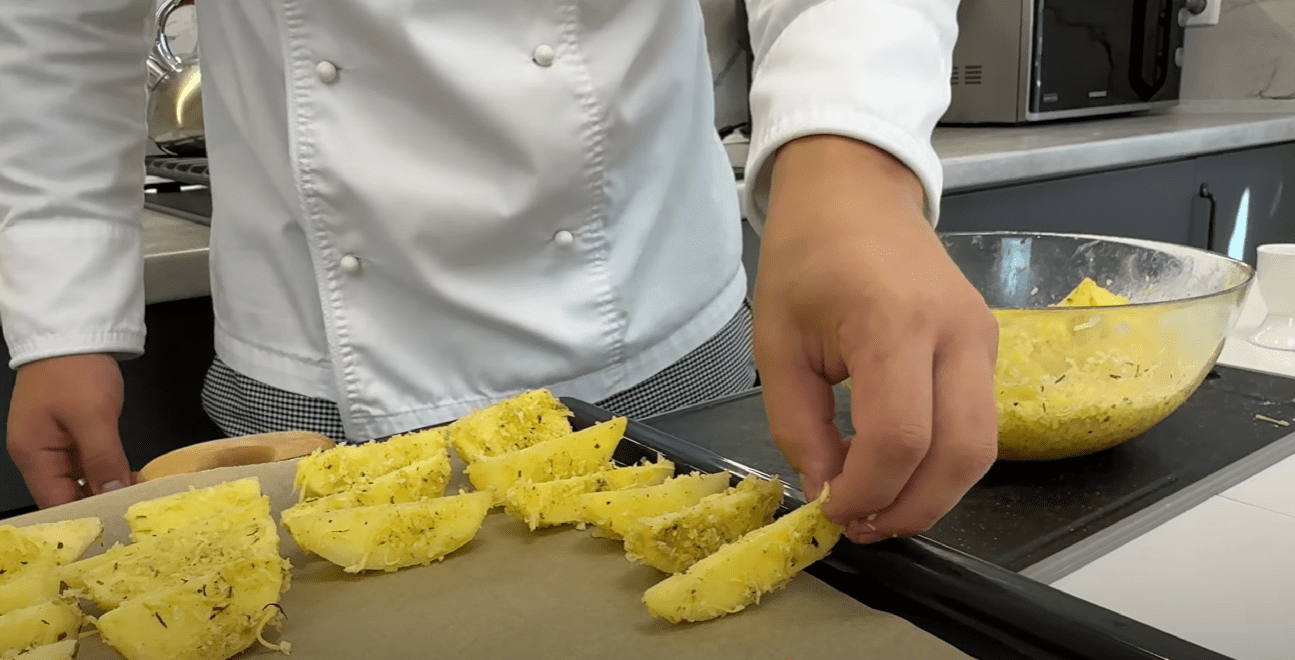 Кулінар розповів, як із 5 картоплин зробити справжній шедевр